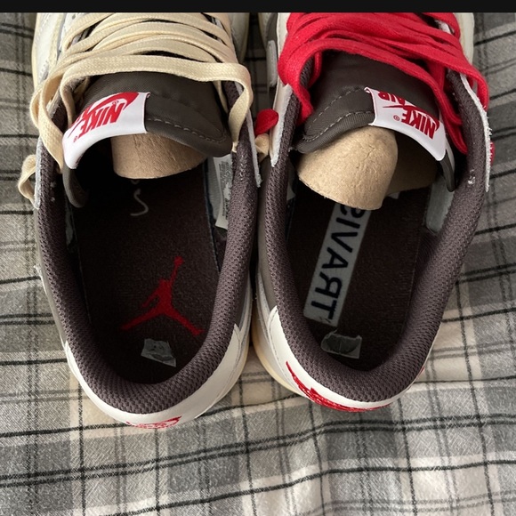 Travis Scott x Air Jordan 1 Low OG “Reverse Mocha” main image 9